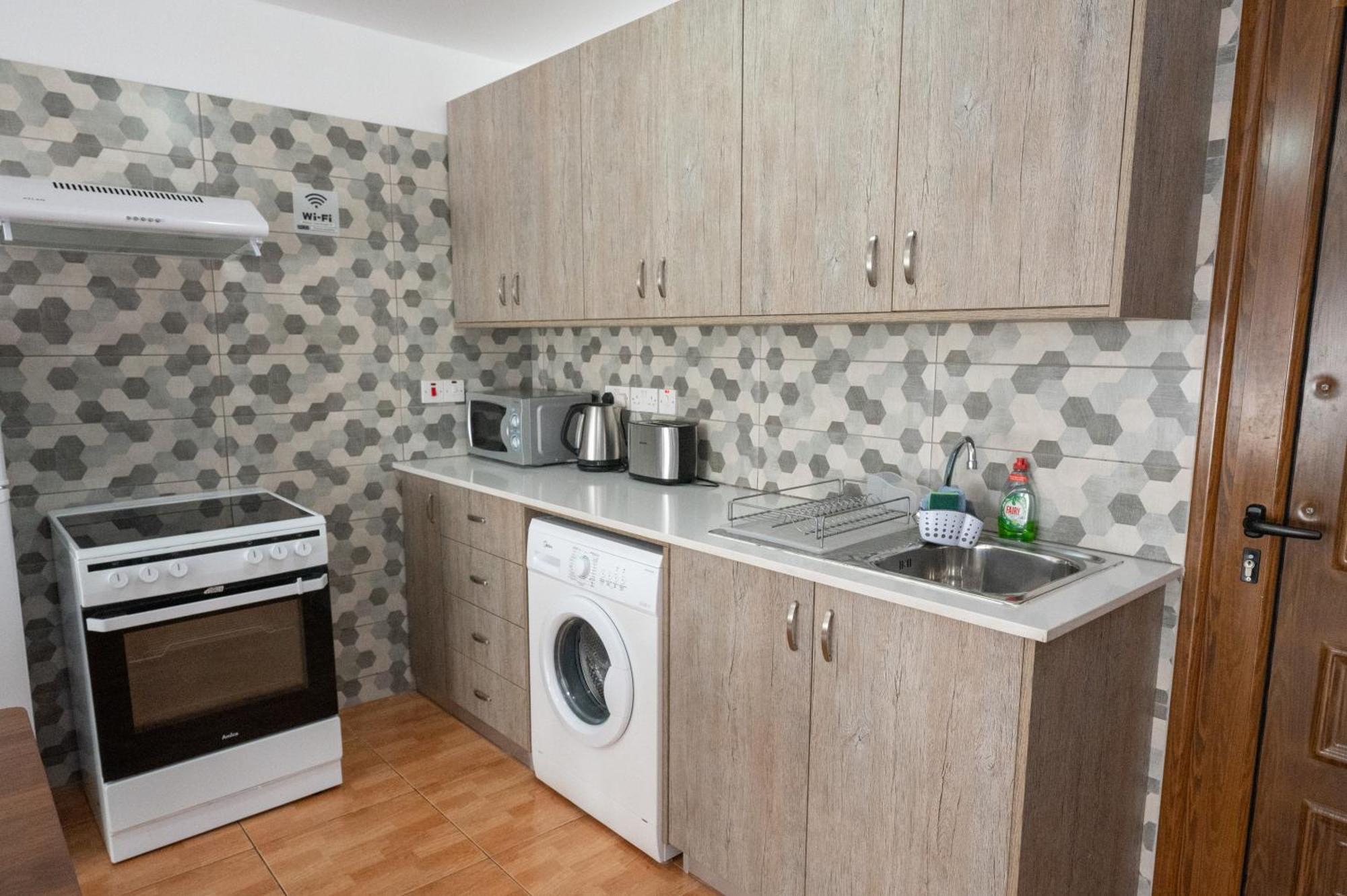 Napa Centrale Suites Ayia Napa Exteriör bild