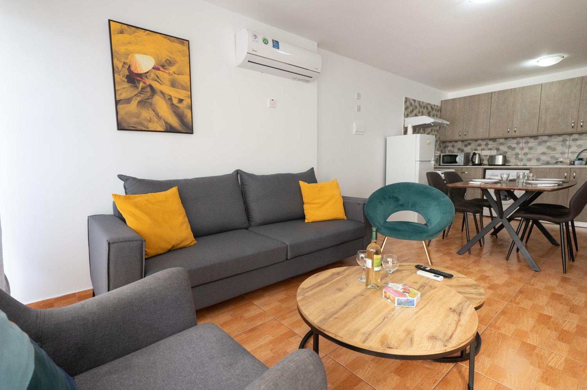 Napa Centrale Suites Ayia Napa Exteriör bild