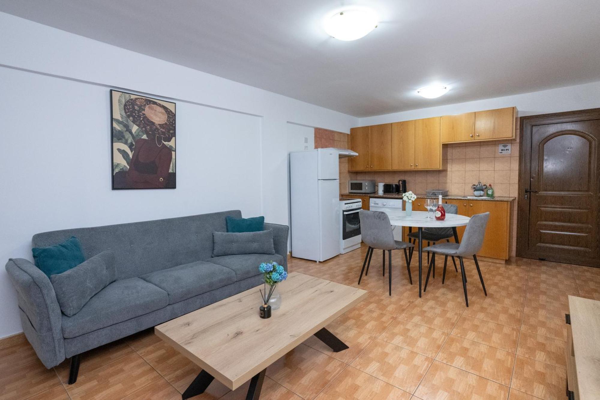 Napa Centrale Suites Ayia Napa Exteriör bild