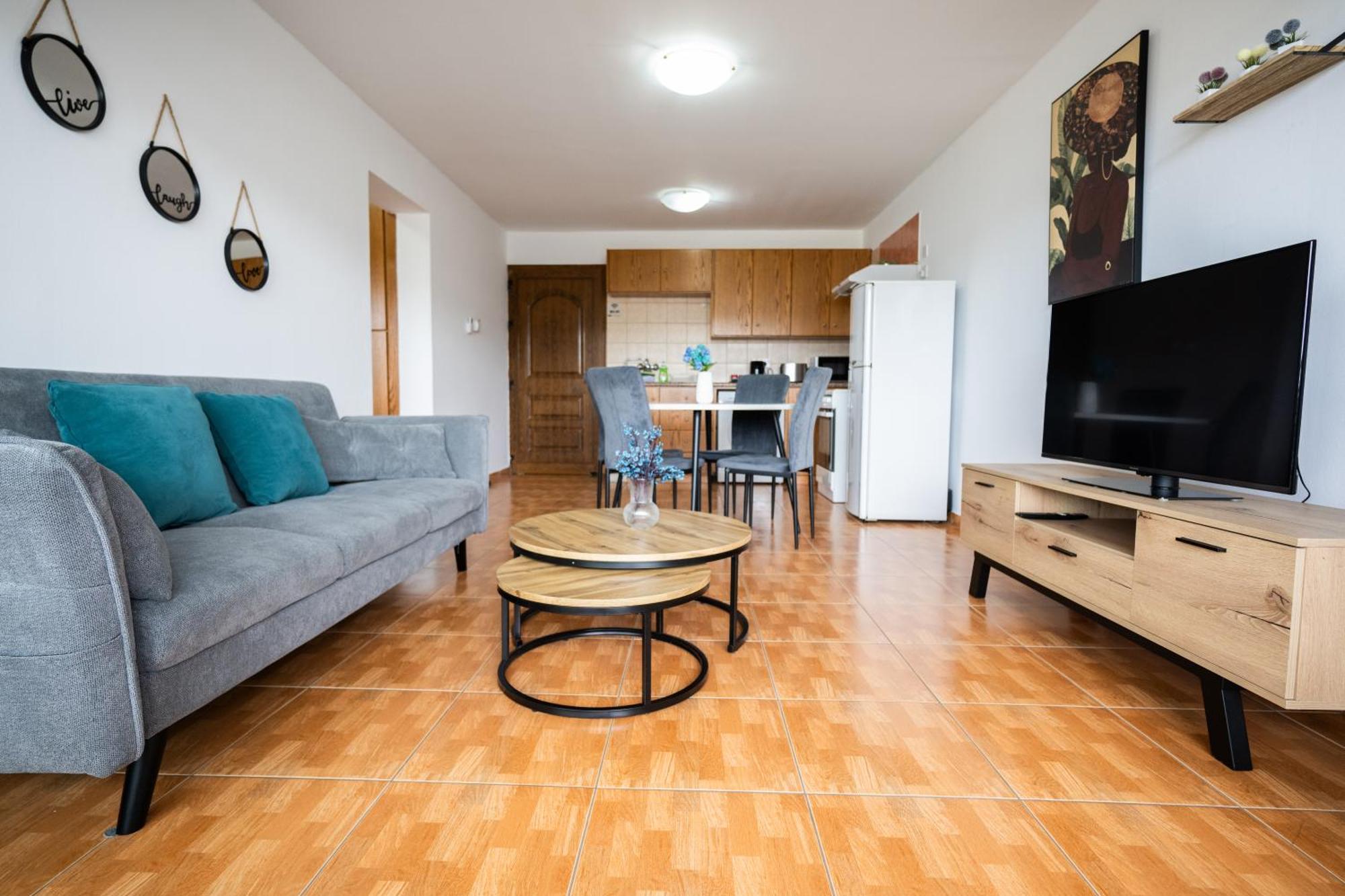 Napa Centrale Suites Ayia Napa Exteriör bild